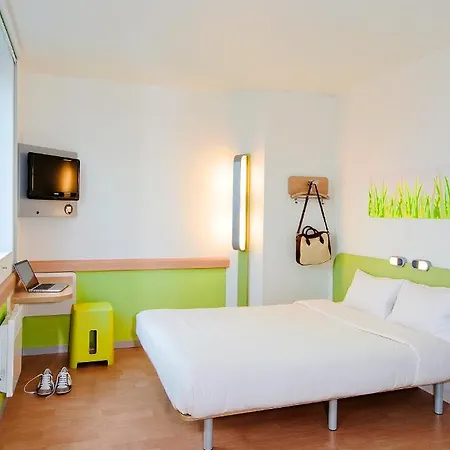 Ibis Budget Sud A9/a61 2* Ναρμπόν