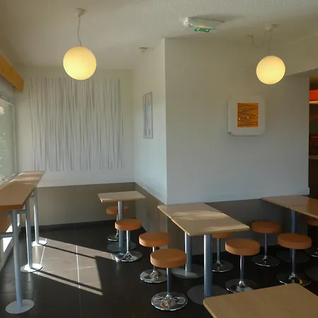 Hotel Ibis Budget Sud A9/a61 2*