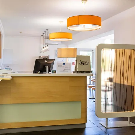 Ibis Budget Sud A9/a61 נרבון