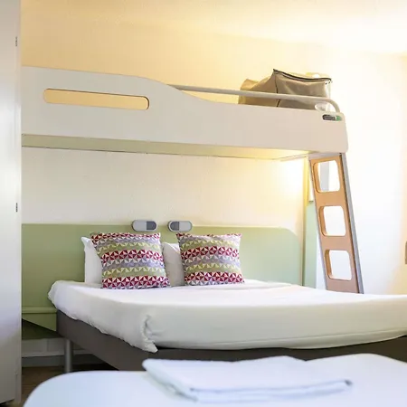 Ibis Budget Sud A9/a61 فندق
