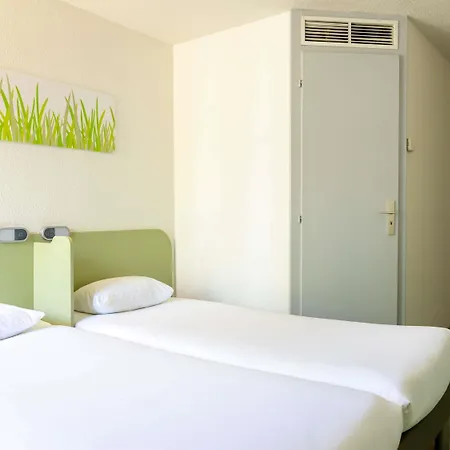Ibis Budget Sud A9/a61 2* נרבון