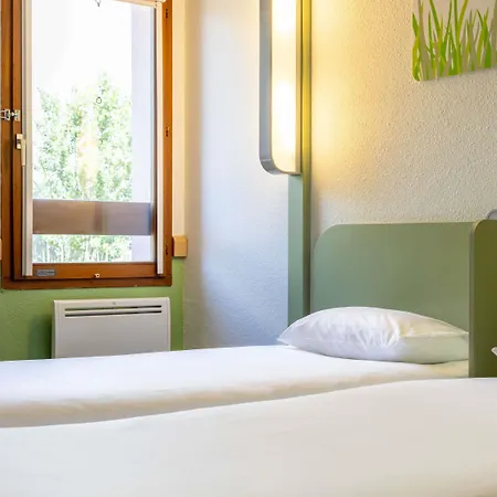 Ibis Budget Sud A9/a61 فندق