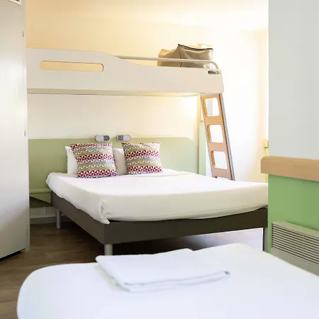 Ibis Budget Sud A9/a61 فندق