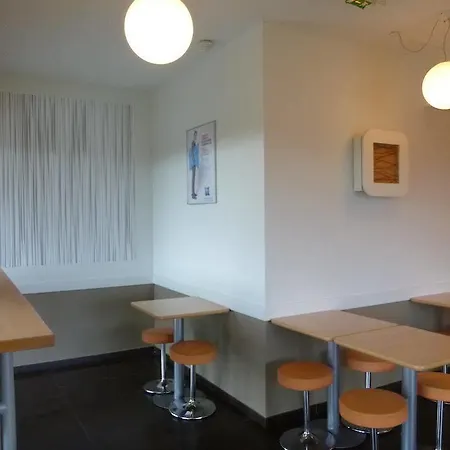 Hotel Ibis Budget Sud A9/a61 2*