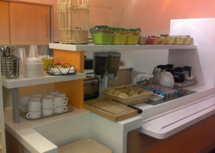 Hotel Ibis Budget Sud A9/a61 2*