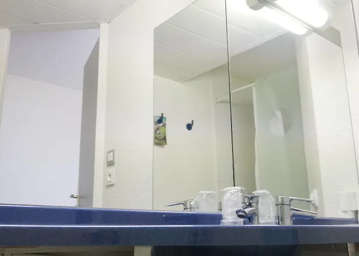 Hotel Ibis Budget Sud A9/a61 2*