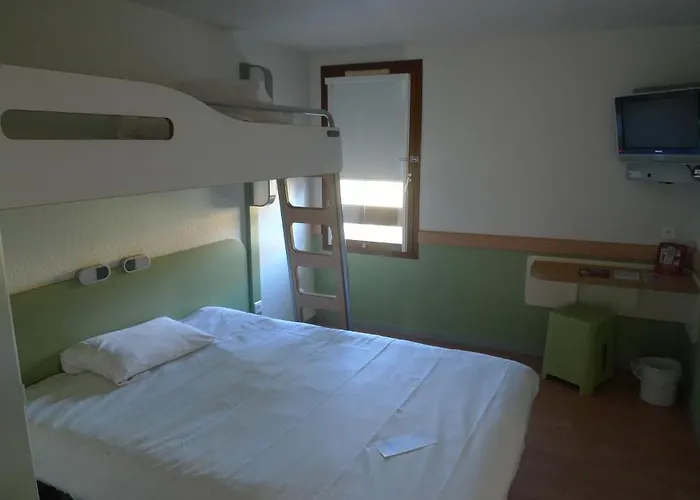 Ibis Budget Sud A9/a61 Hotel